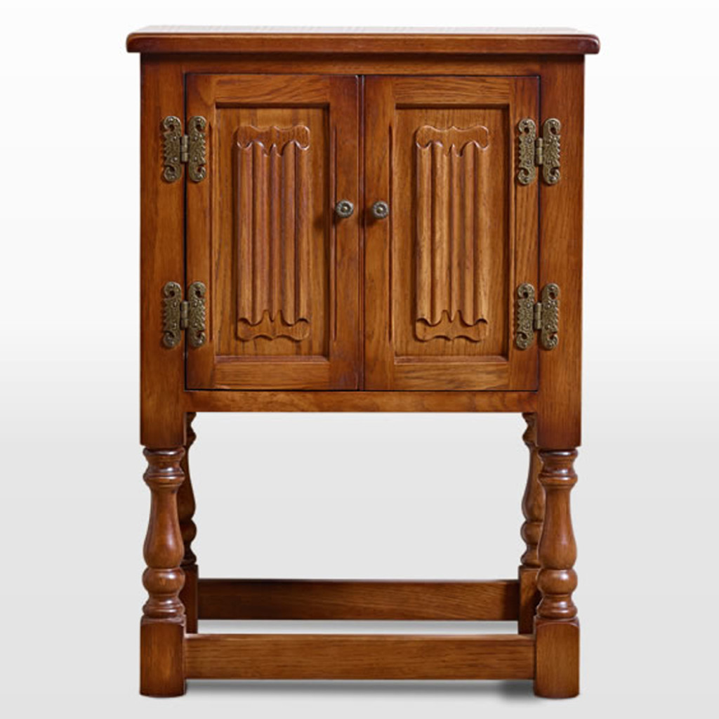 1582 Pedestal Old Charm Furniture Wood Bros