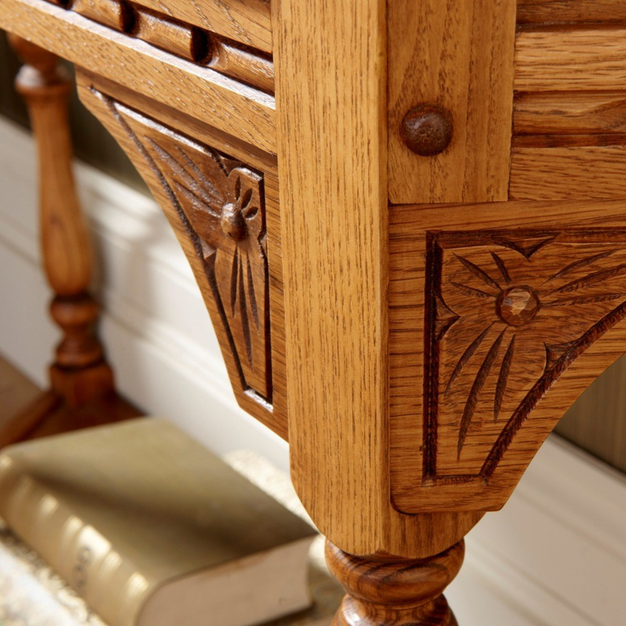 2379 Canted Console Table Old Charm Furniture Wood Bros