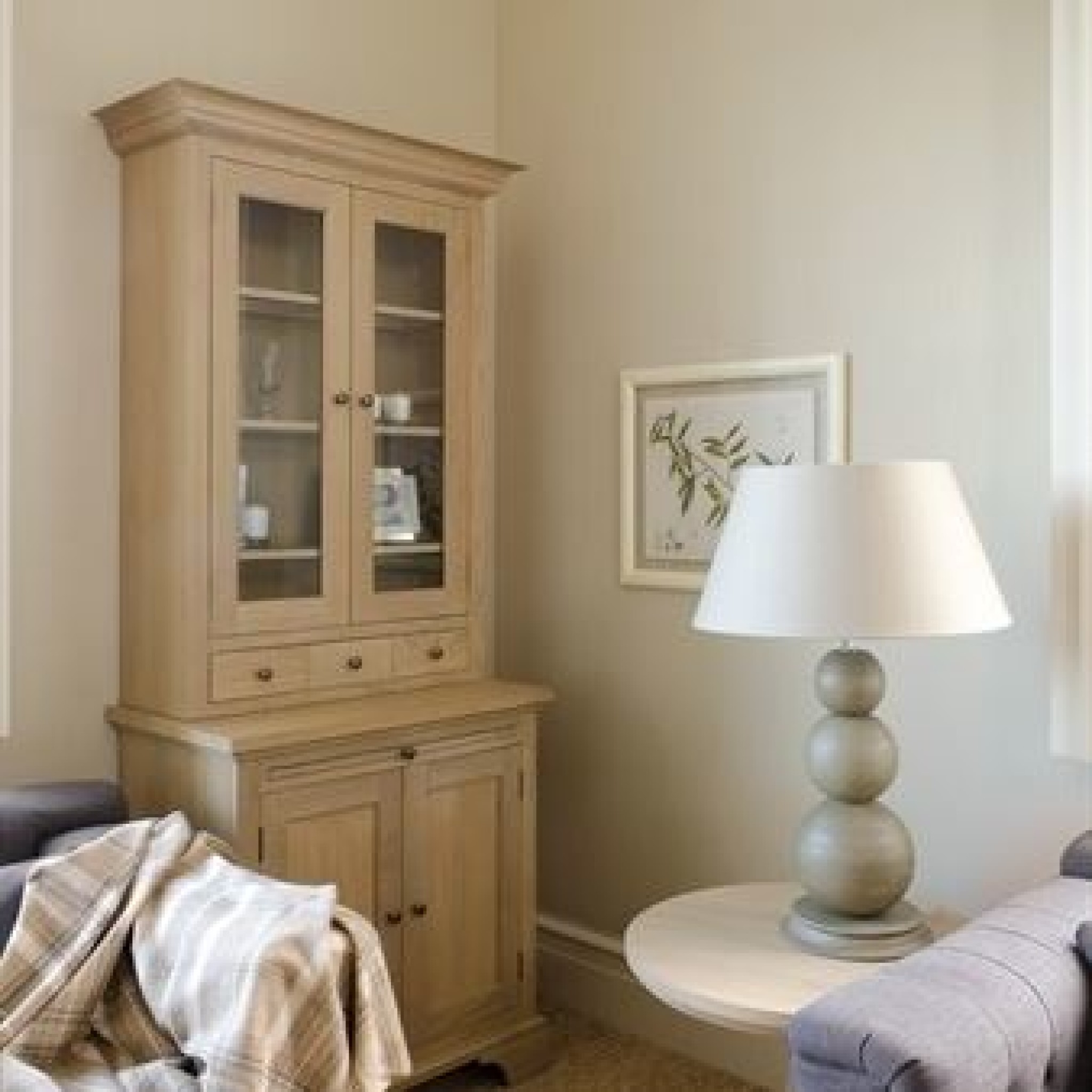 Henley 3ft Glazed Rack Dresser Neptune Furniture