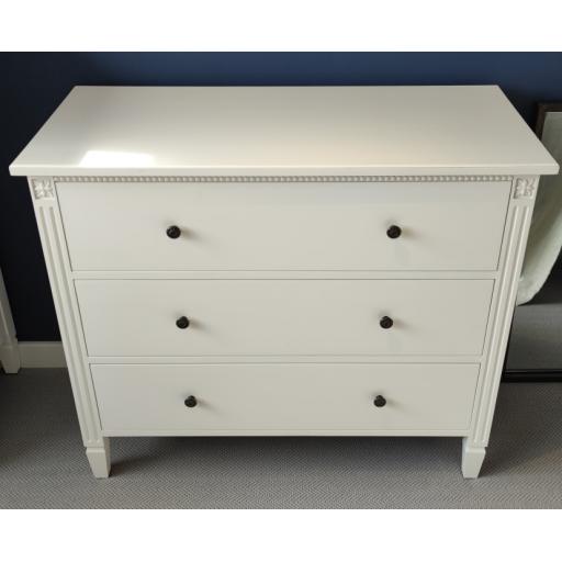 Neptune Larsson Classic Chest of Drawers - Neptune Furniture Clearance