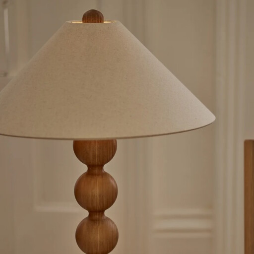 Neptune_Dawes_Bobbin_Table_Lamp_Wood_Walnut_3.jpg